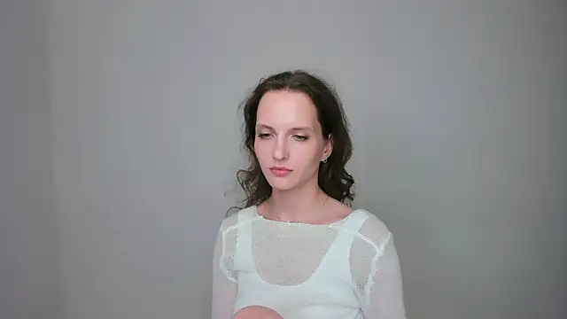 Ariadna_Shy webcam