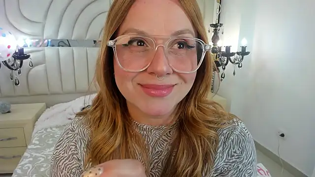 Paulette_roux webcam