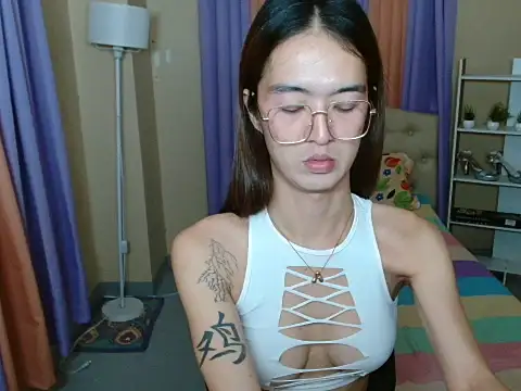 xxtsuncutaskaxx - XxTsUncutAskaxX's free webcam - UK Sex Cams
