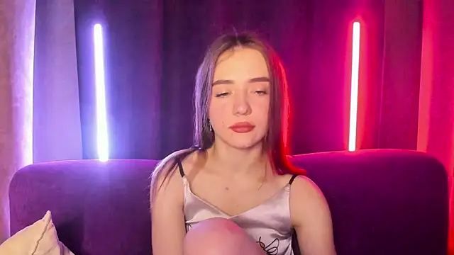 vasilisathewisex - VasilisaTheWiseX's free webcam - UK Sex Cams