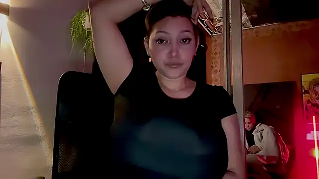 MarcellaGriffin webcam