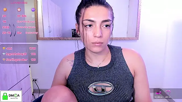 EricaVanderhill live cam on StripChat