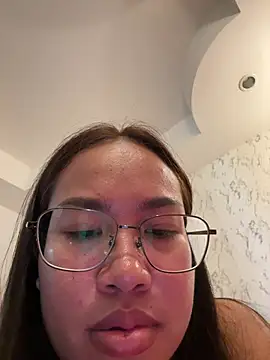 Ponthip webcam