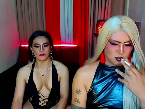 Wildest_Slave_Huntress webcam