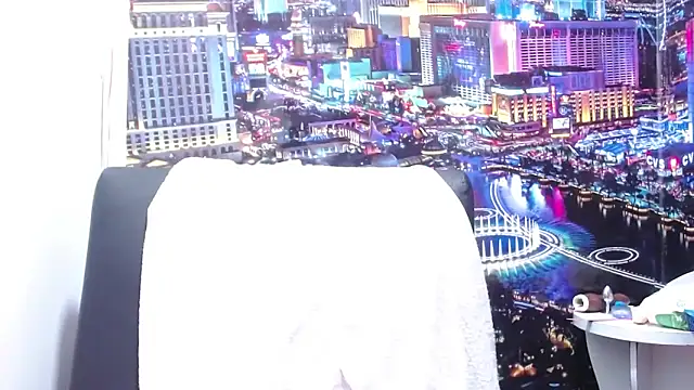 tila_nastyy webcam