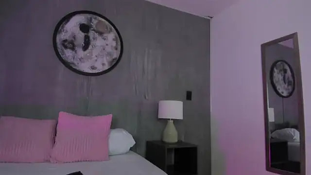 lia_sexx19 - Lia_sexx19's free webcam - UK Sex Cams