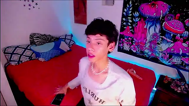 Thedoll_ethan7 webcam