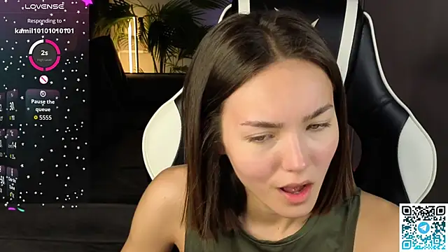 Leslie_Scott webcam