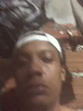 elpeluchenegroxxx3 webcam