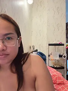 Ponthip webcam