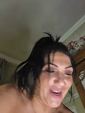LittleMissEeve webcam