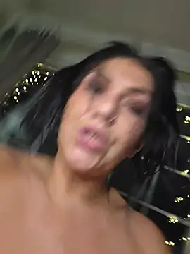 LittleMissEeve live cam on StripChat