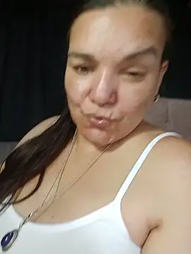 Zuleyka_69 webcam