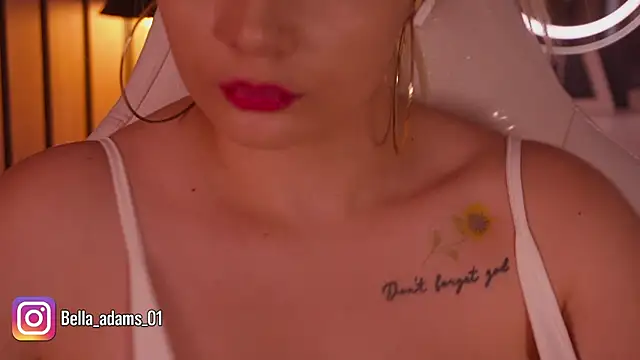 bella_adams_ webcam