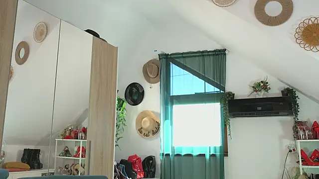 Amaliamour live cam