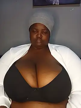 ChubbyLucia webcam
