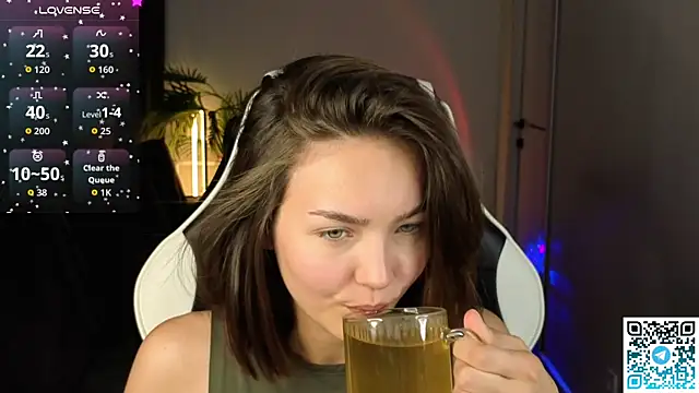 Leslie_Scott