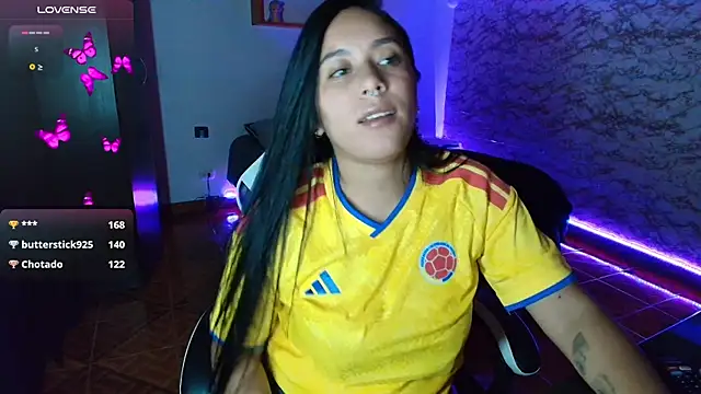 Camila_IRoose webcam