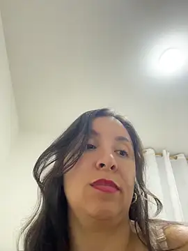 emely_sexx20 webcam