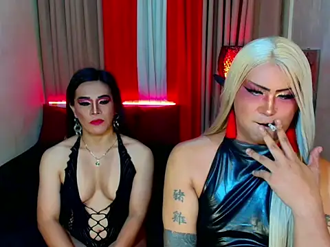 Wildest_Slave_Huntress webcam
