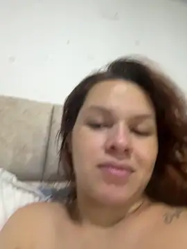 miacarrot webcam
