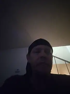 yourMasterisBored webcam