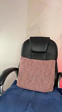 NiickyJones webcam