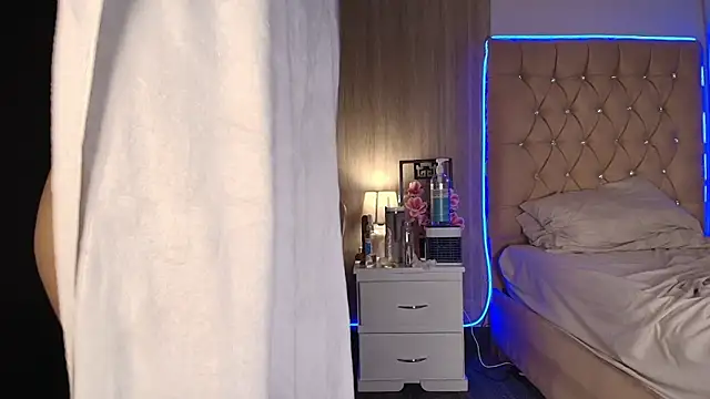 Maddyluxe live cam