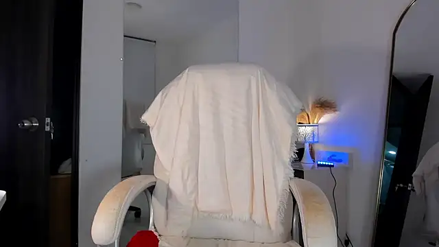 alexa_tobar webcam