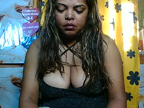 SEXY_METISE webcam