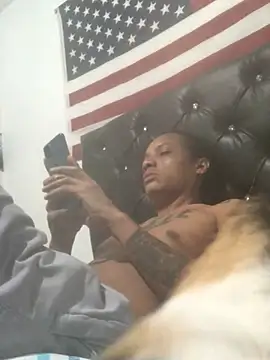 elpeluchenegroxxx3 webcam