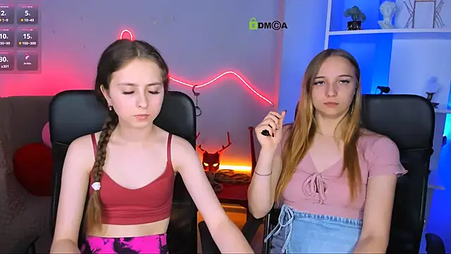 rebecca_smile webcam