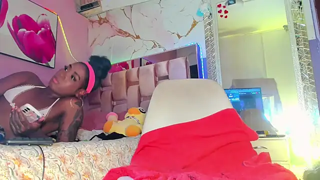 HUGE_BLACKCOCK webcam
