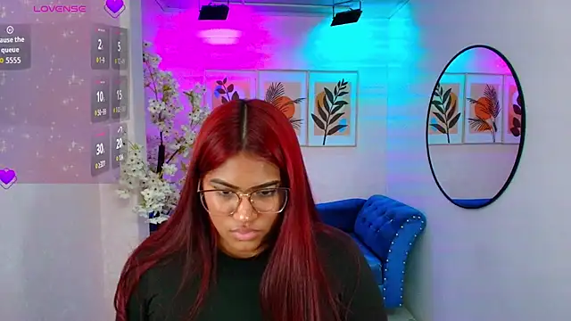 Charlotte_stoone webcam