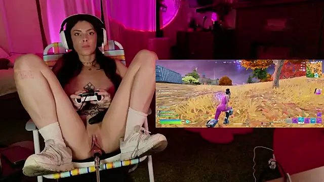 GennaJames live cam