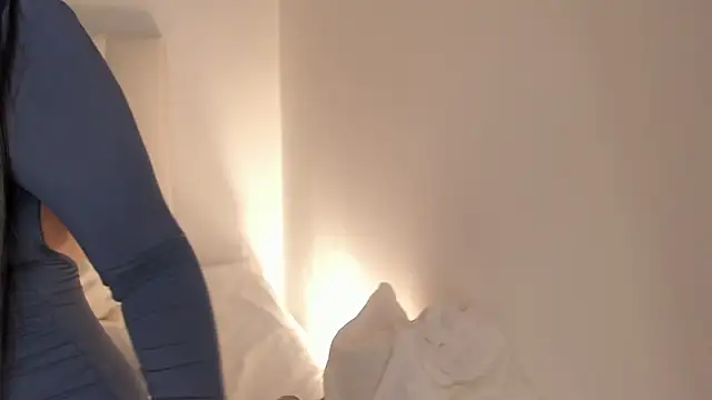 Hannahx__ live cam on StripChat