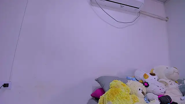 vennuss19 live cam on StripChat
