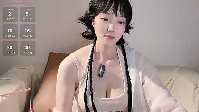 upoo7lt live cam on StripChat