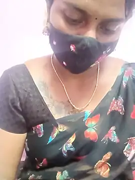 CuteDevilAnu live cam on StripChat