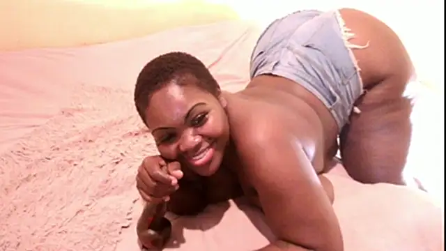 Queen_BootyXXX webcam