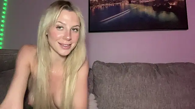 chelseapaigee live sex cam