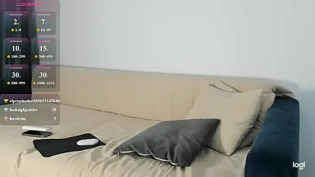 AmelinaLove webcam