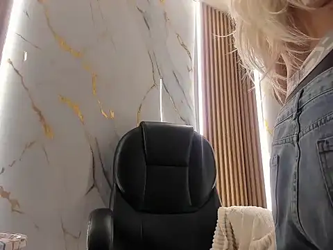 Marian_Cristal webcam