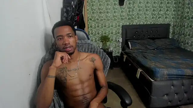 Kofi_exotic_2 webcam