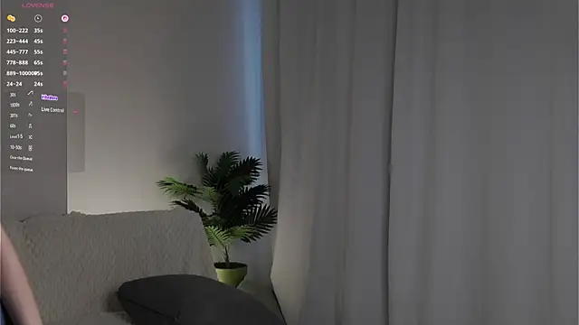 CaseyMulders live cam on StripChat