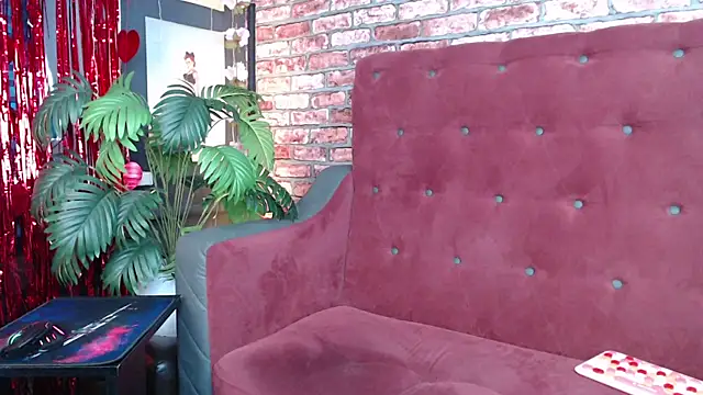 MommyMila84 webcam
