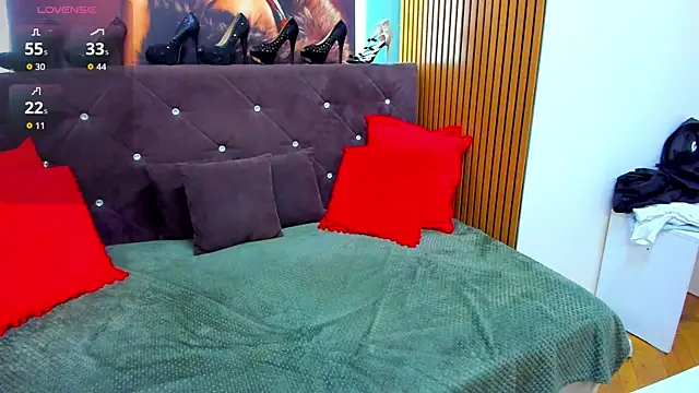 LauraSiin webcam