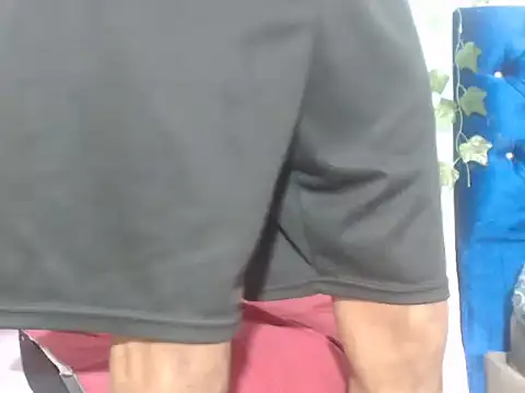 Estebanbigcock23 webcam