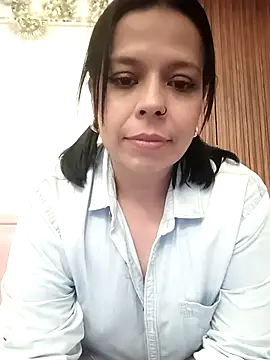 RossyAlvarez live cam on StripChat
