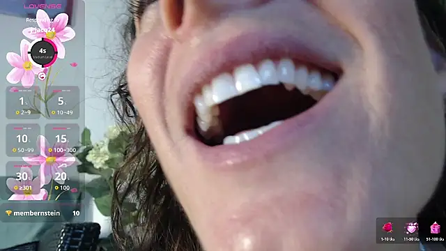 Squirtmania 🌉 online sex webcam